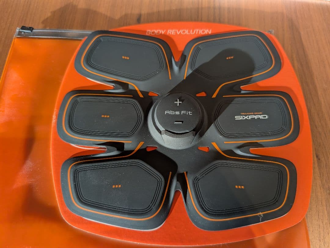 SIXPAD Abs Fit & Body Fit EMSトレーニング