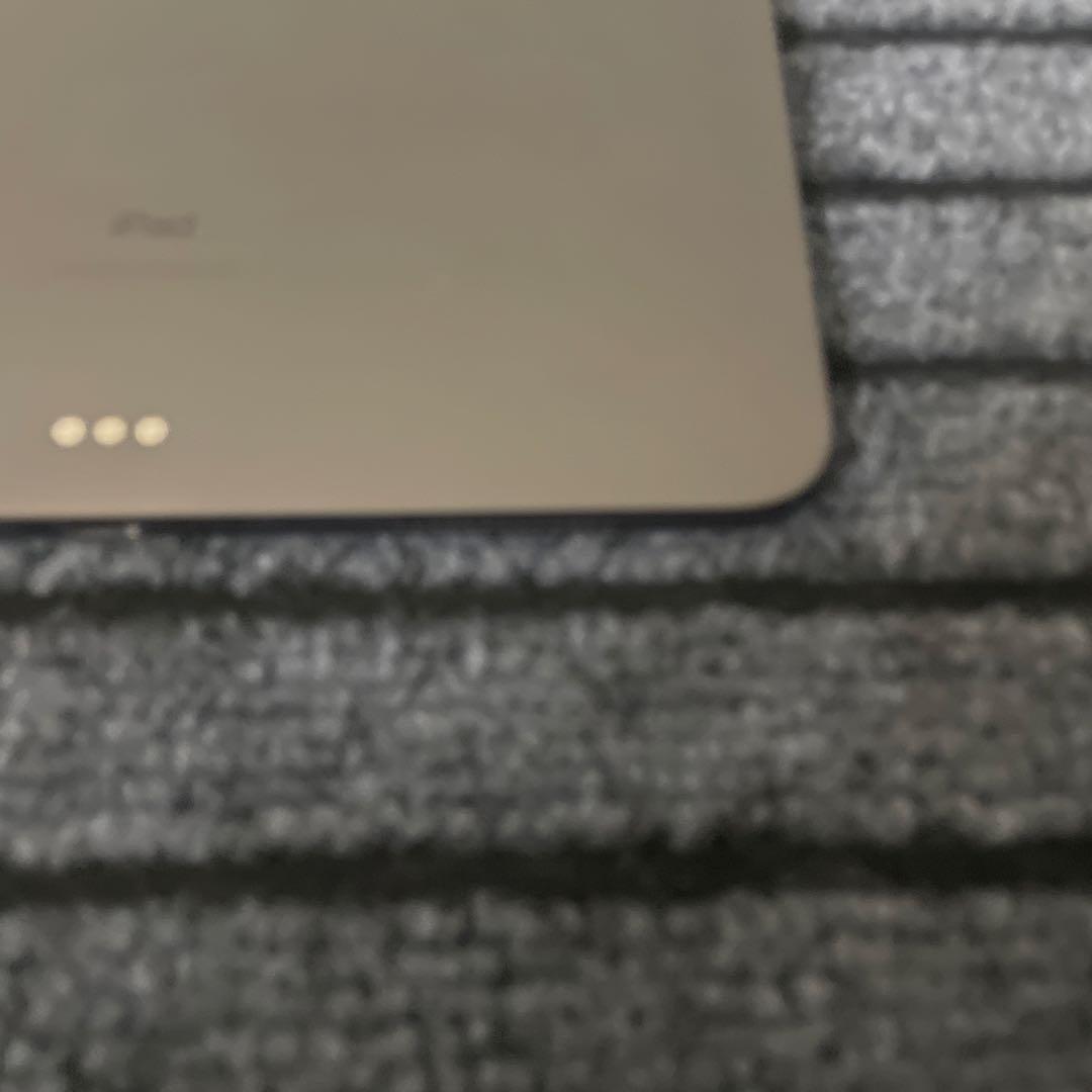 44 iPad Pro 11インチ 1世代 64GB Wi-Fiモデル　グレイ