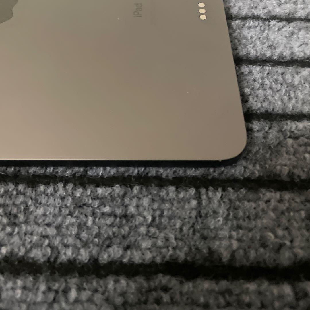 44 iPad Pro 11インチ 1世代 64GB Wi-Fiモデル　グレイ