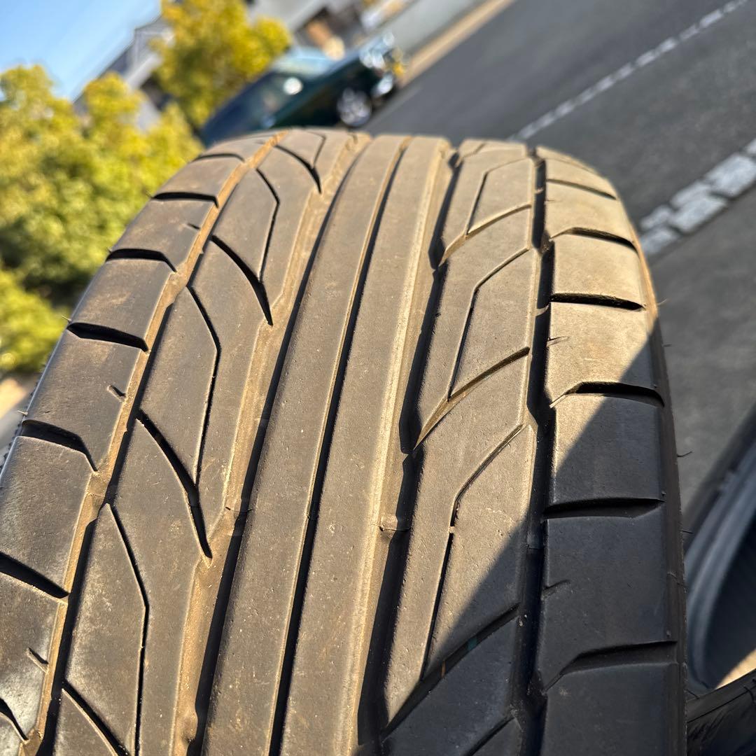 225/45R19 NITTO NT555G2 4本セット
