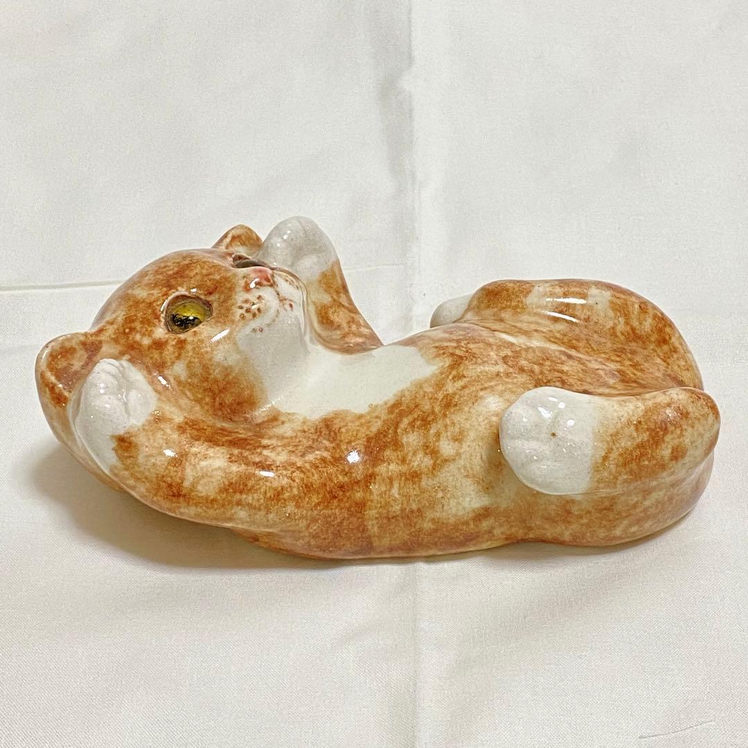 ウィンスタンレイキャット　ケンジントンキャット　サイズ２　仰向け子猫　イギリス製