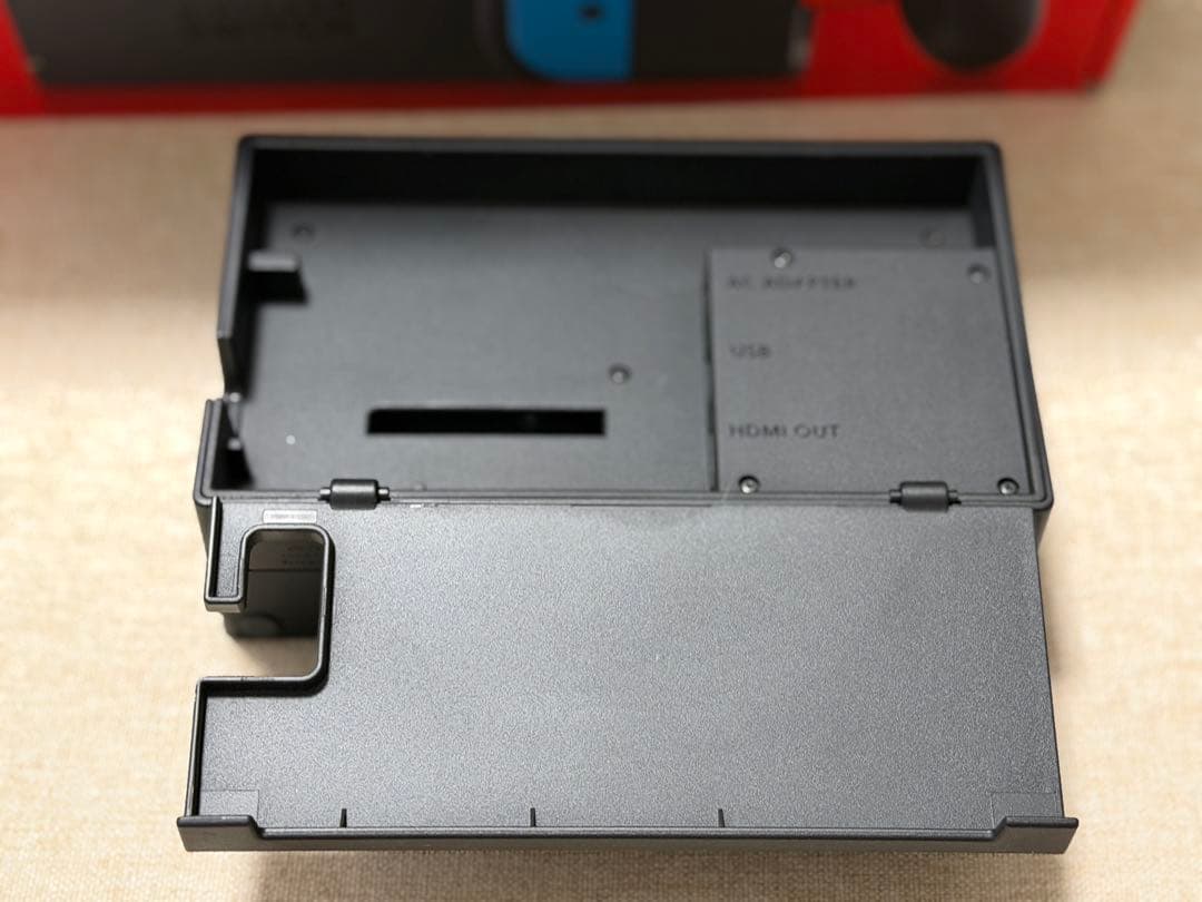 美品)ニンテンドースイッチ 本体Nintendo Switch (箱付)ドック付