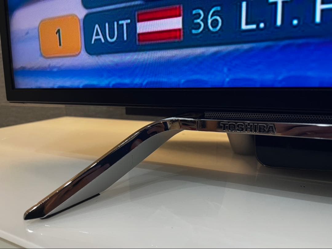 TOSHIBA 大画面　液晶カラーテレビ　REGZA 58Z810X 58 V型