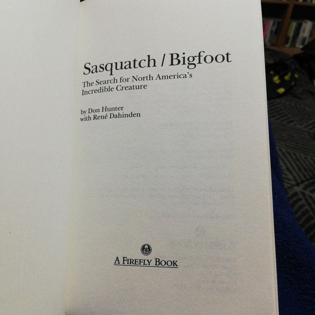 洋書 Sasquatch / Bigfoot by Hunter & Dahinden
