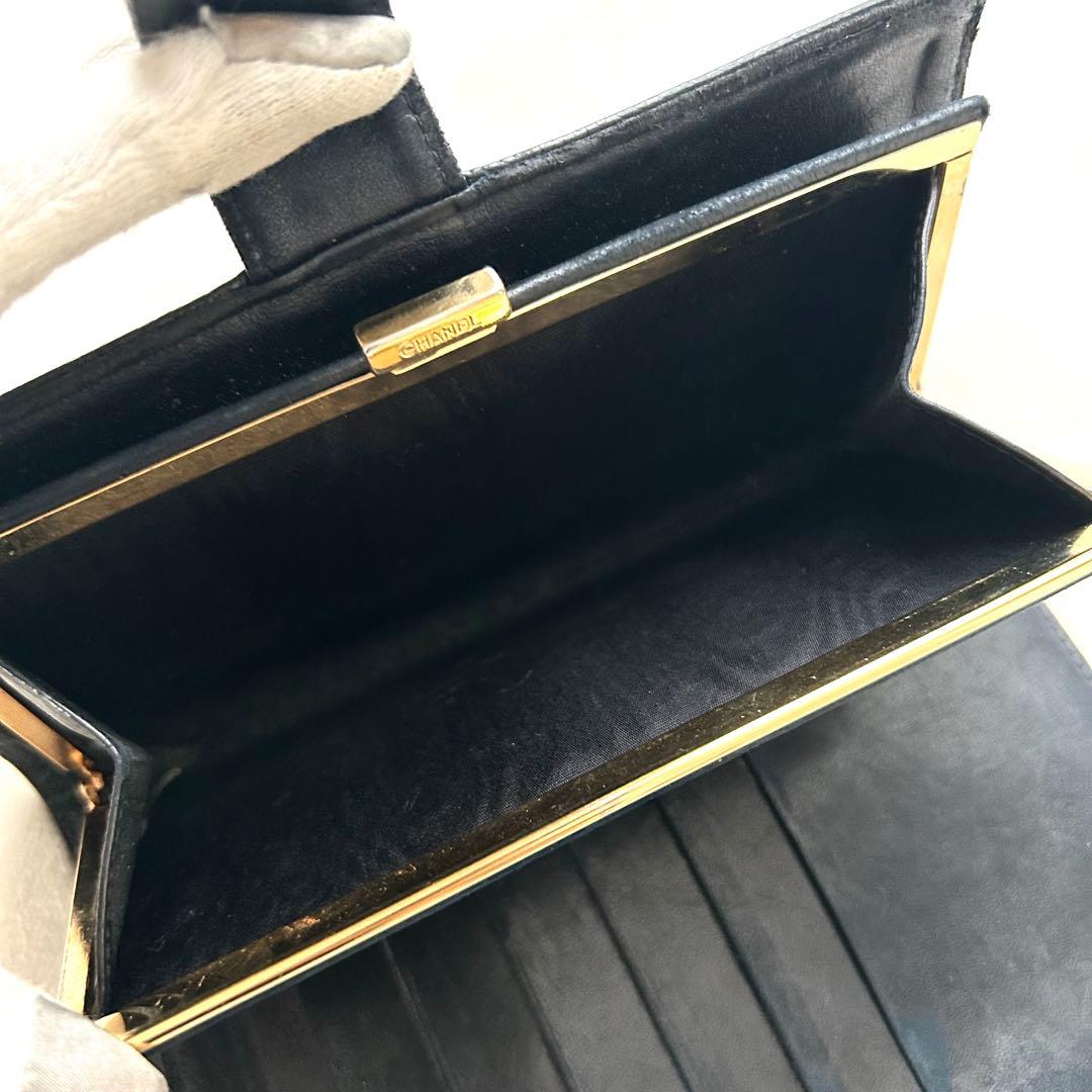 CHANEL シャネル 二つ折り財布 がま口 キャビアスキン 黒