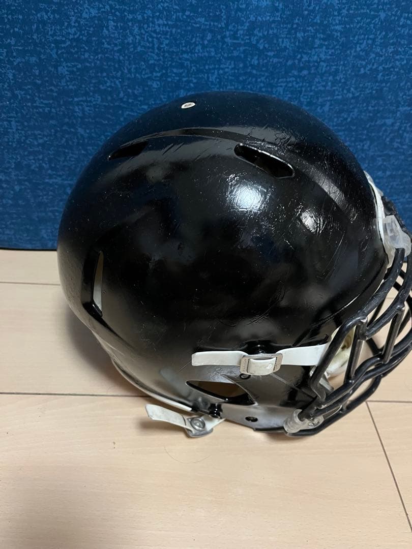 【コメント歓迎！】Riddell アメリカンフットボールヘルメット 黒