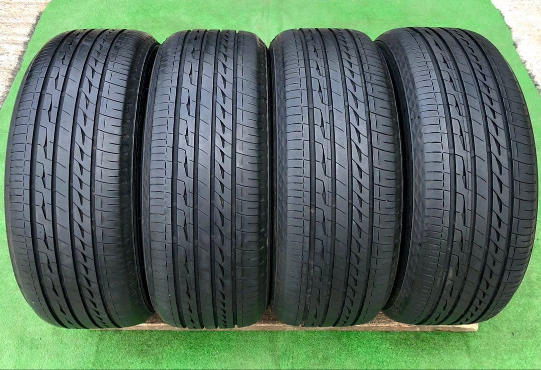 235/50 R18 BRIDGESTONE REGNO ラジアルタイヤ