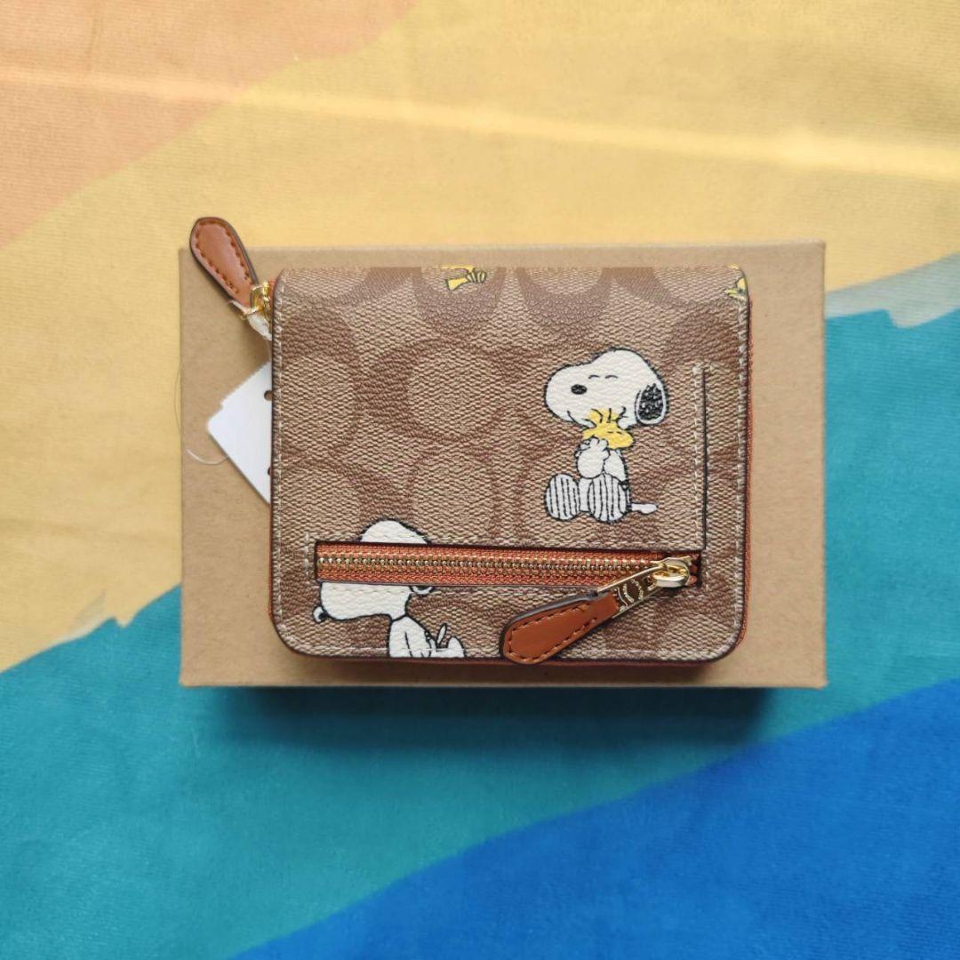 COACH　 二つ折り財布　スヌーピー