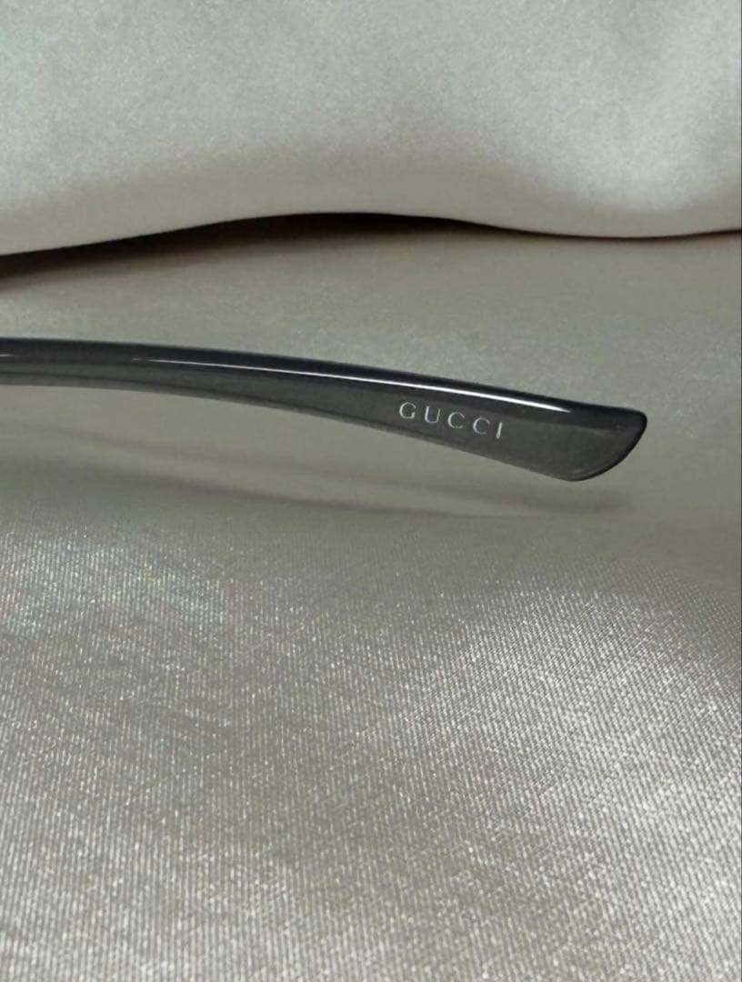 GUCCI グッチ フローラル ホースビット リムレス サングラス