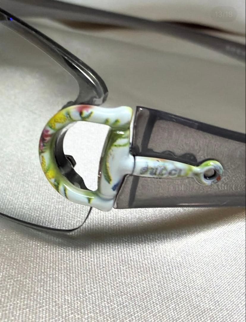 GUCCI グッチ フローラル ホースビット リムレス サングラス