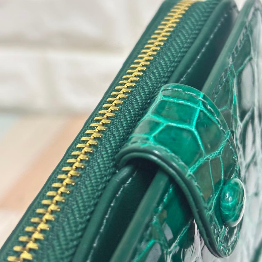 ③ GENUINE CROCODILE 財布　二つ折り　クロコダイル　グリーン