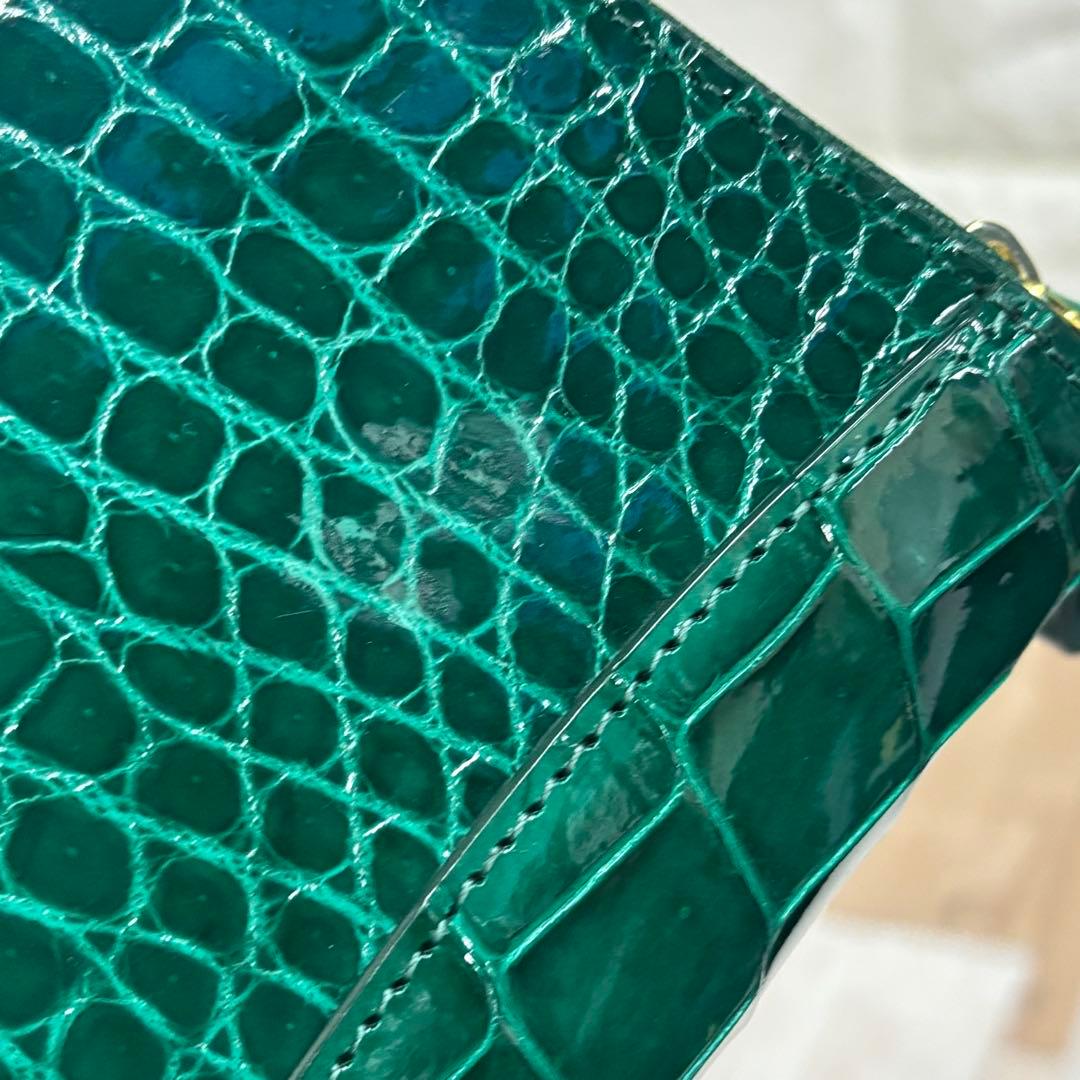 ③ GENUINE CROCODILE 財布　二つ折り　クロコダイル　グリーン