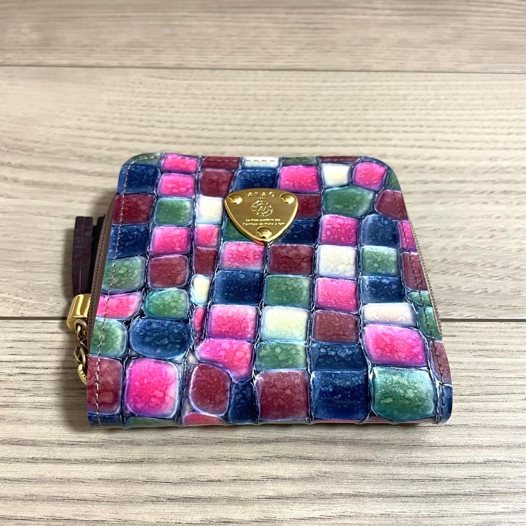 未使用級/アタオ　二つ折り財布　メリヴィトロ　ステンドグラス　マルチカラー