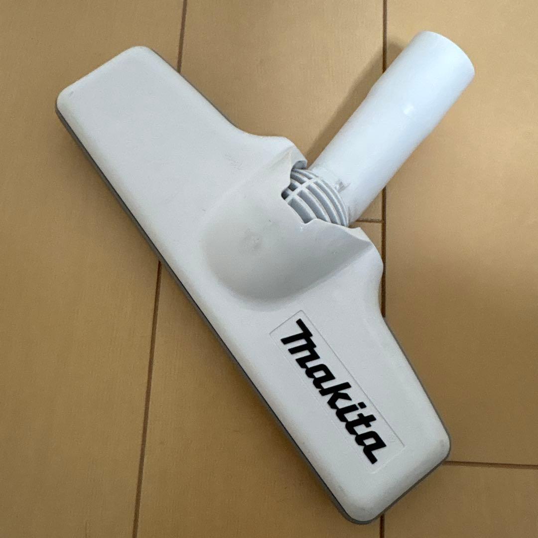 ☆ マキタ(makita)充電式クリーナー CL107FD クリーニング済