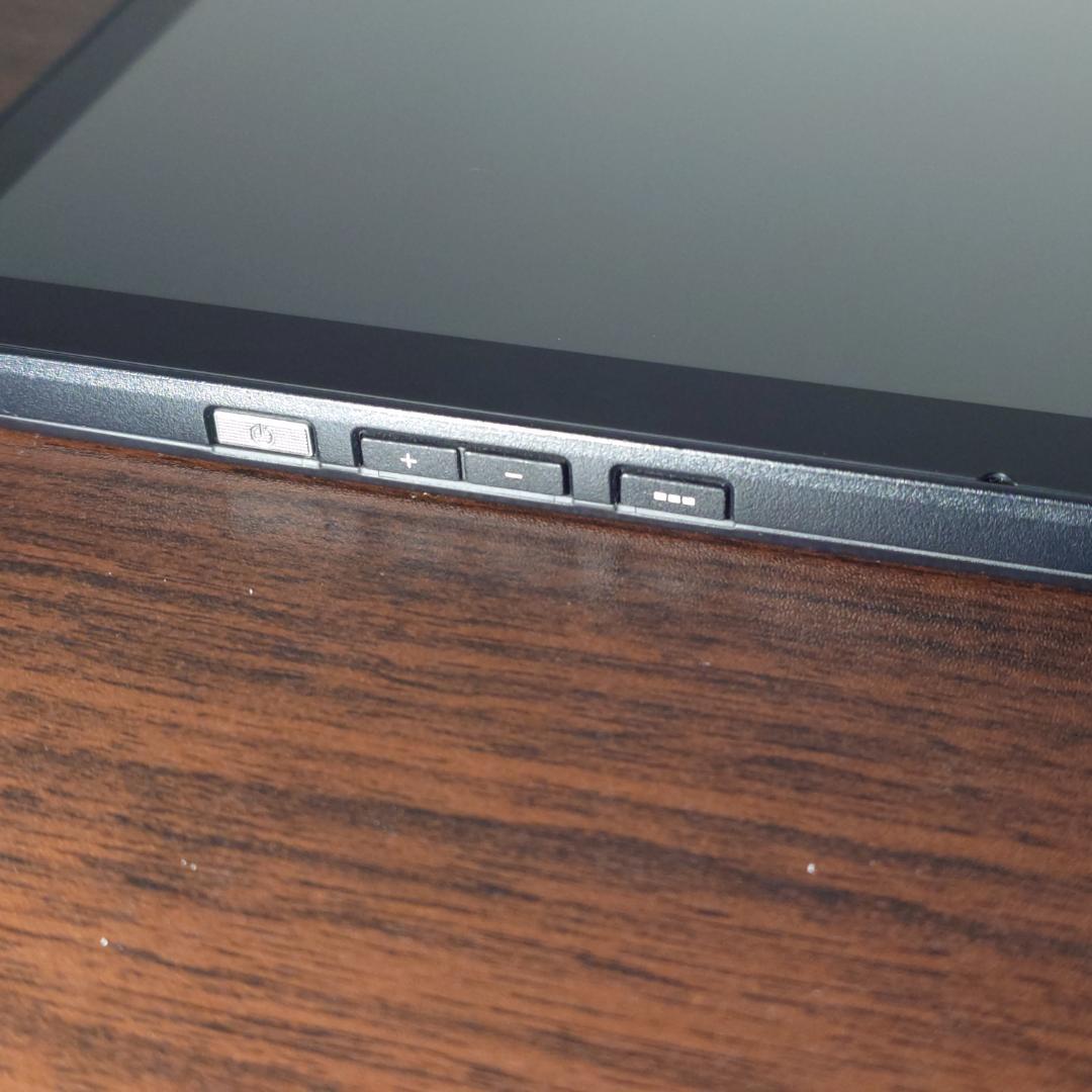 美品 最大容量98% 富士通 Arrows Tab Q738 Win11 Pro