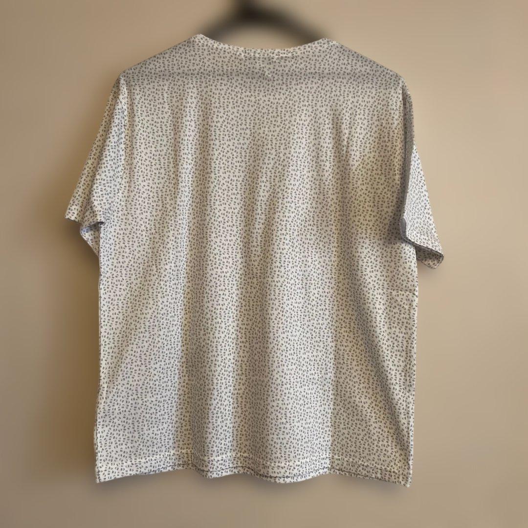新品 未使用 ピッコーネ 接触冷感 半袖Tシャツ 白地グレー系 L