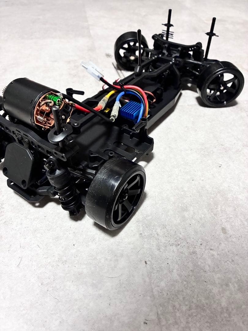 ヨコモ ドリフトパッケージ2WD GR86ボディ(白) RTR