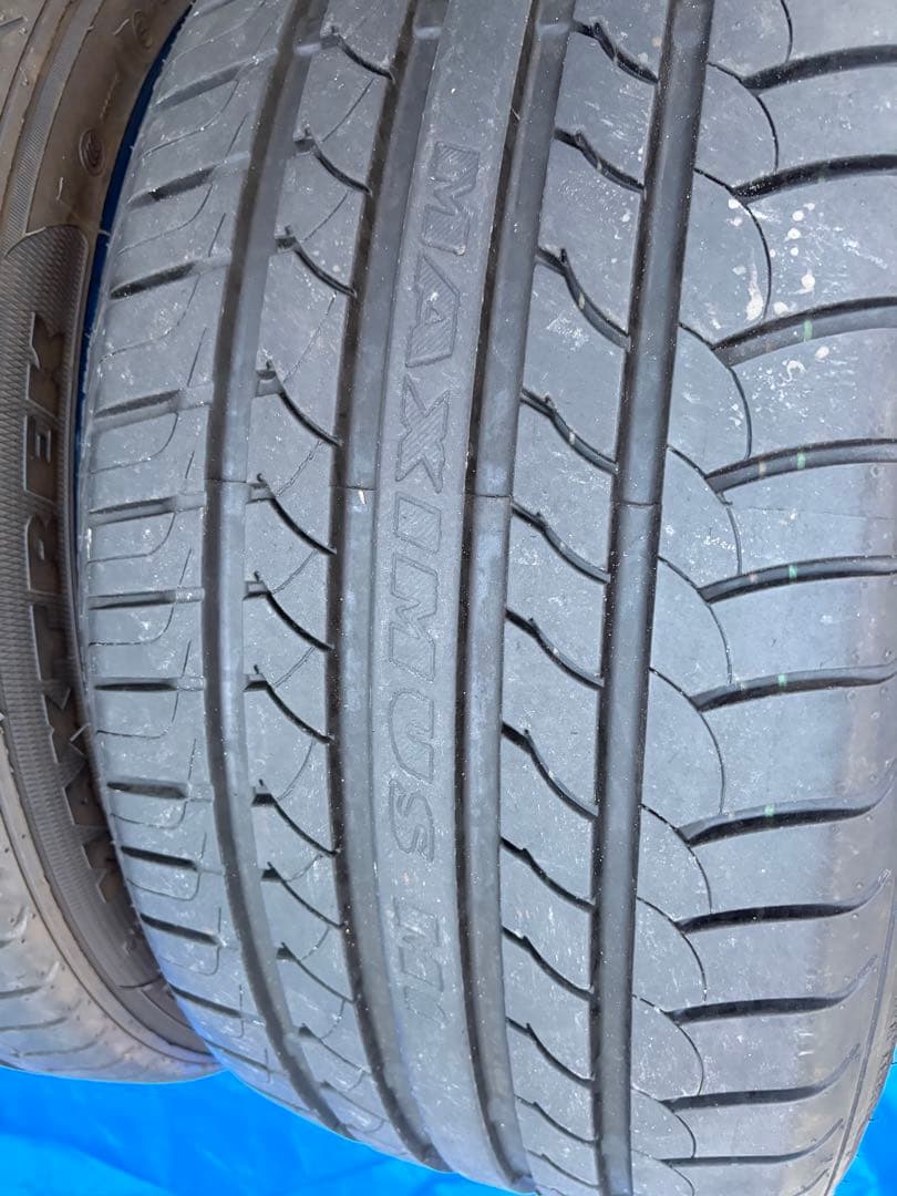 MAXTREK MAXIMUS M1 245/35R19 2本