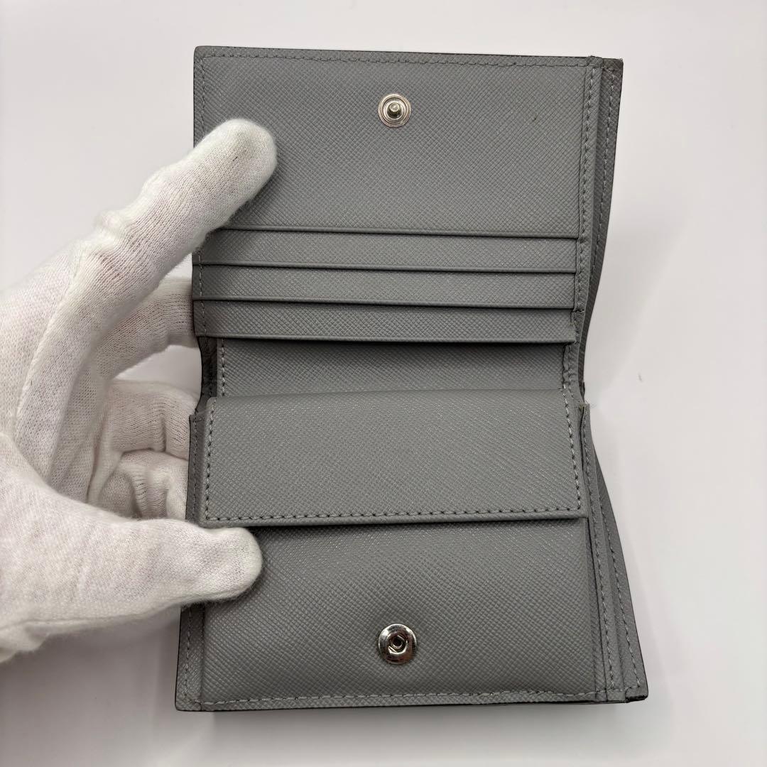 MARNI 二つ折り財布　グレー　レザー　サフィアーノ　灰色　マルニ　財布