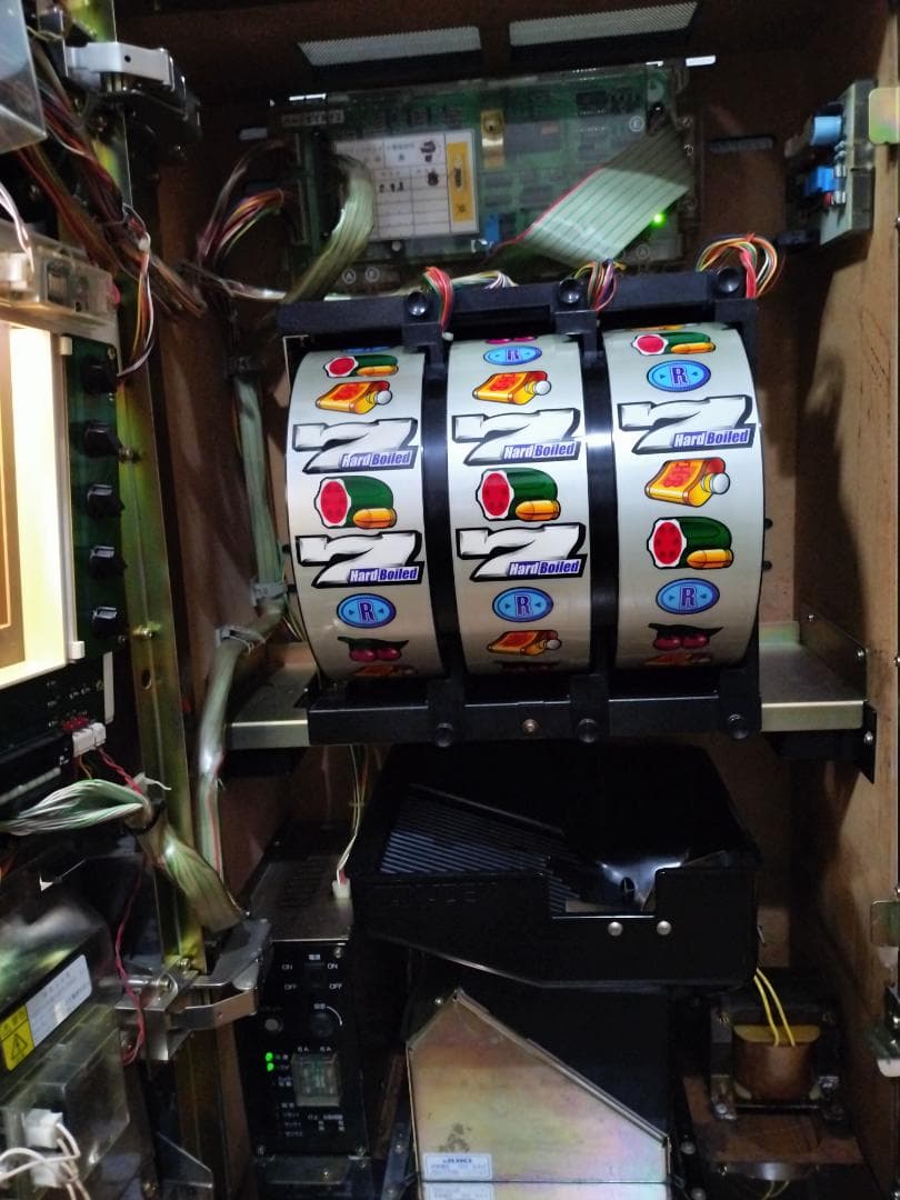 【パチスロ実機】サミー★ハードボイルド２【不要機付】４号機・希少台・人気台