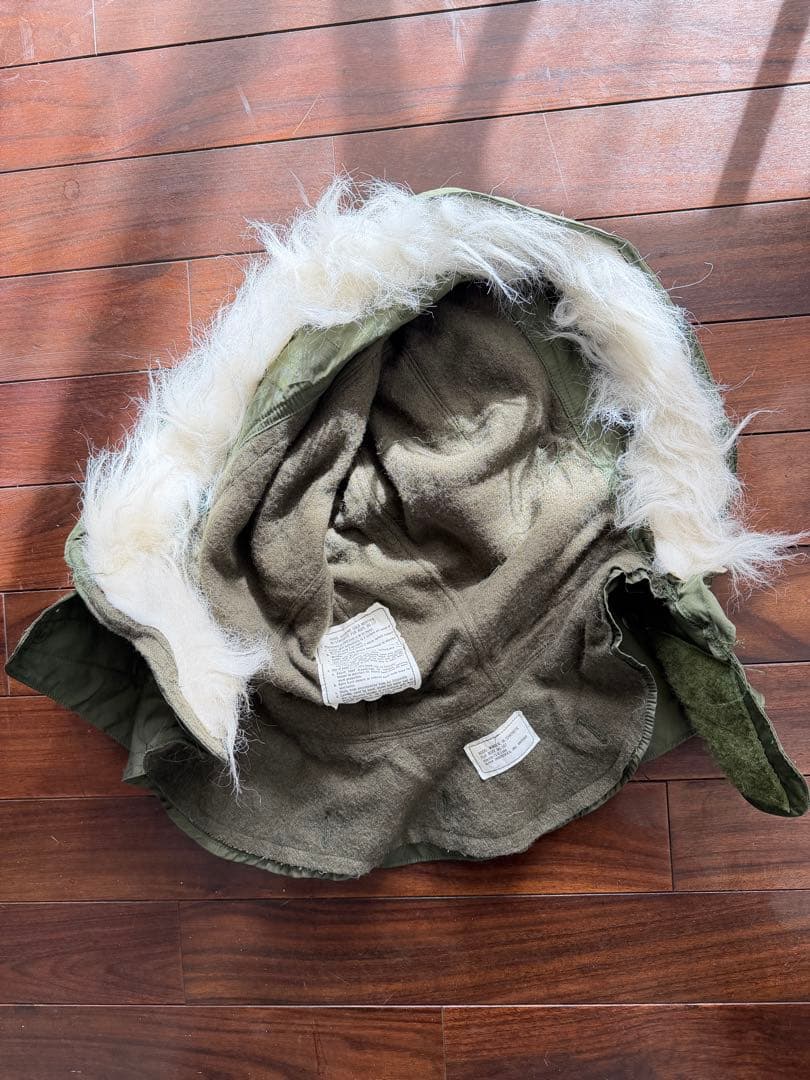 実物 新古品 美中古品 米軍 M-65用フード アクリルファー