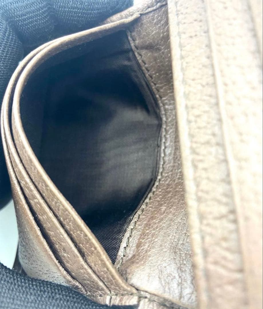 ゲ*！様 GUCCI 二つ折り財布 オフディア　シェリーライン