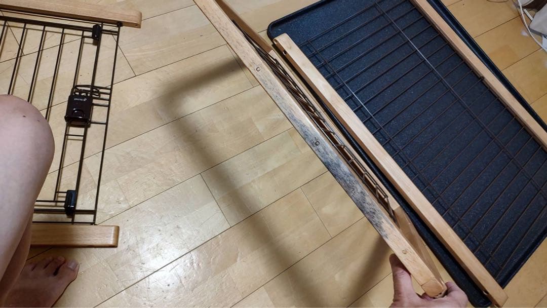 ペットサークル 木製と金属製 約90cm x 60cm x 60cm 扉付き