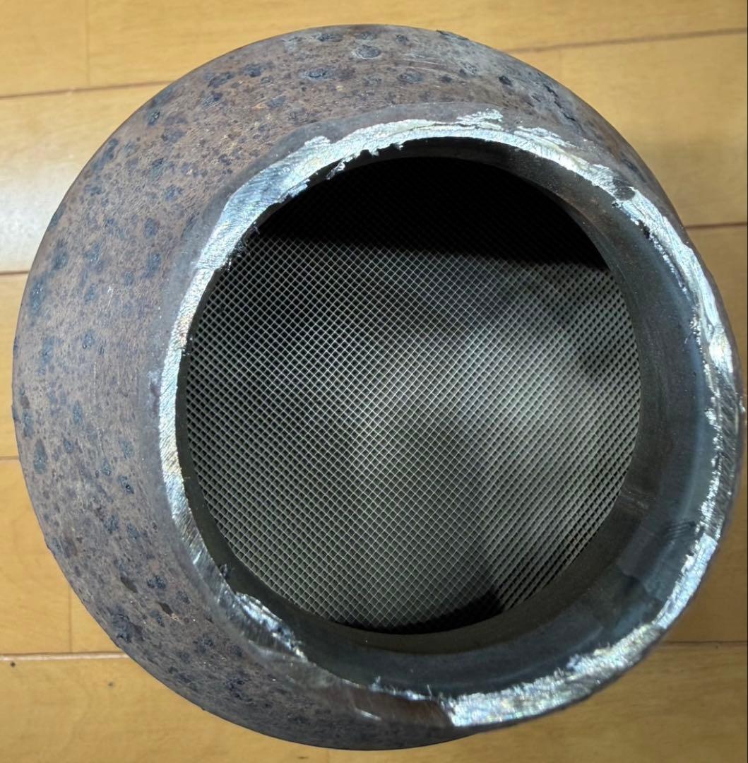 トヨタ　ハイエース　触媒 X56