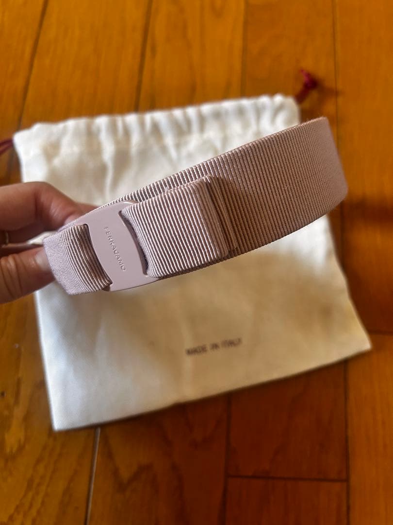 【値下げ】Salvatore Ferragamo フェラガモ カチューシャピンク