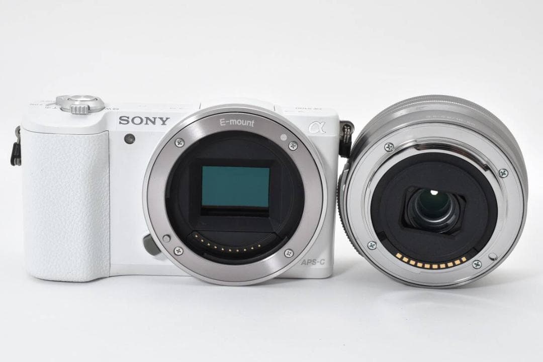 SONY α5100 ILCE-5100 + E 16-50mm レンズキット
