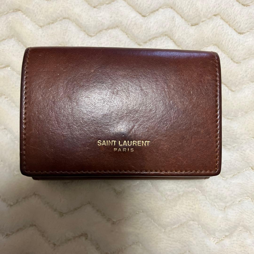 サンローラン　タイニー　ウォレット　三つ折り財布　レザー　コンパクトウォレット