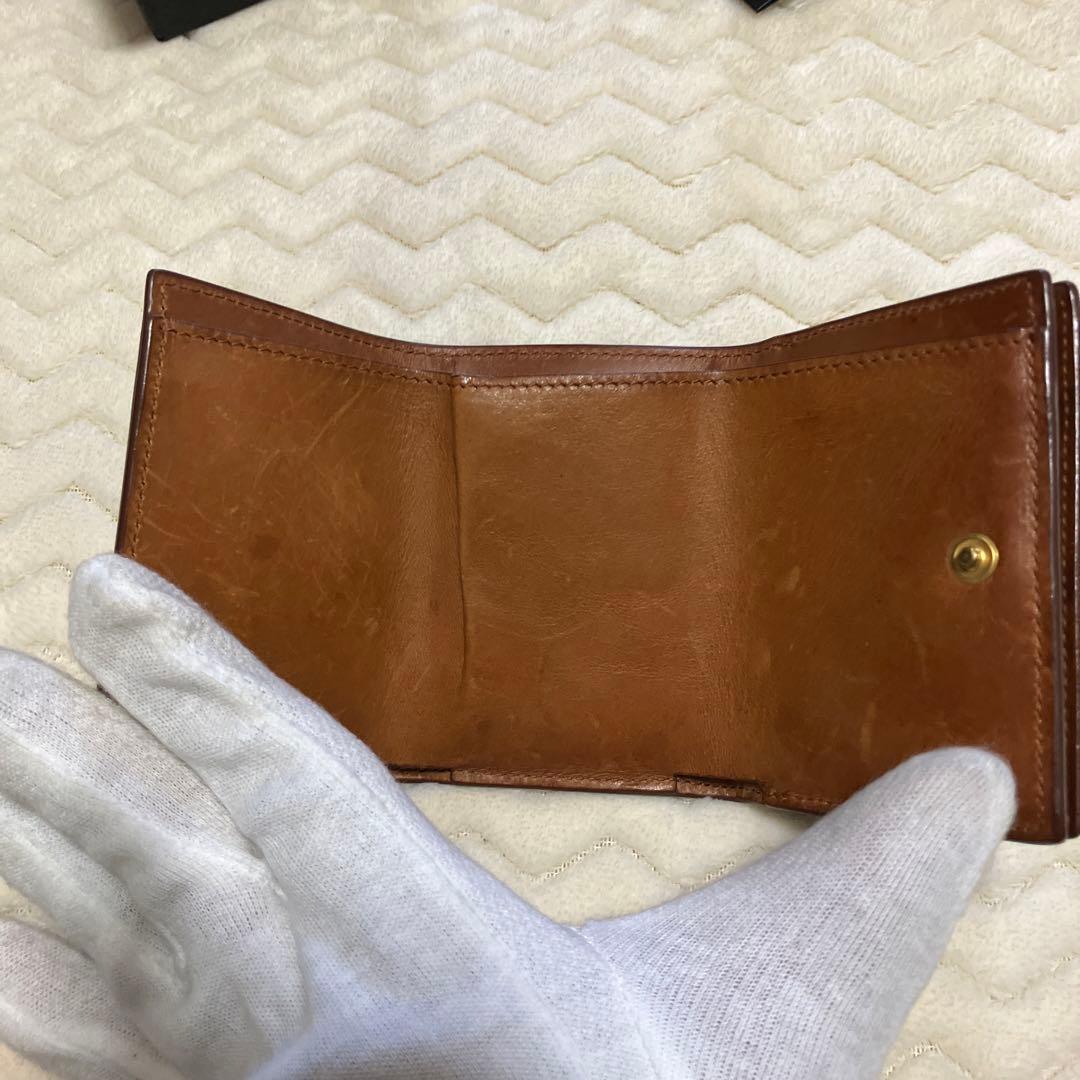 サンローラン　タイニー　ウォレット　三つ折り財布　レザー　コンパクトウォレット