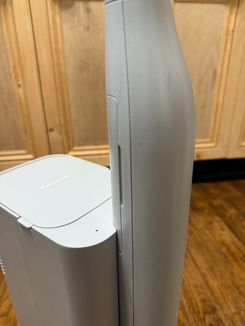 スティッククリーナー　パナソニック　ライトグレー MC-NS70F-H