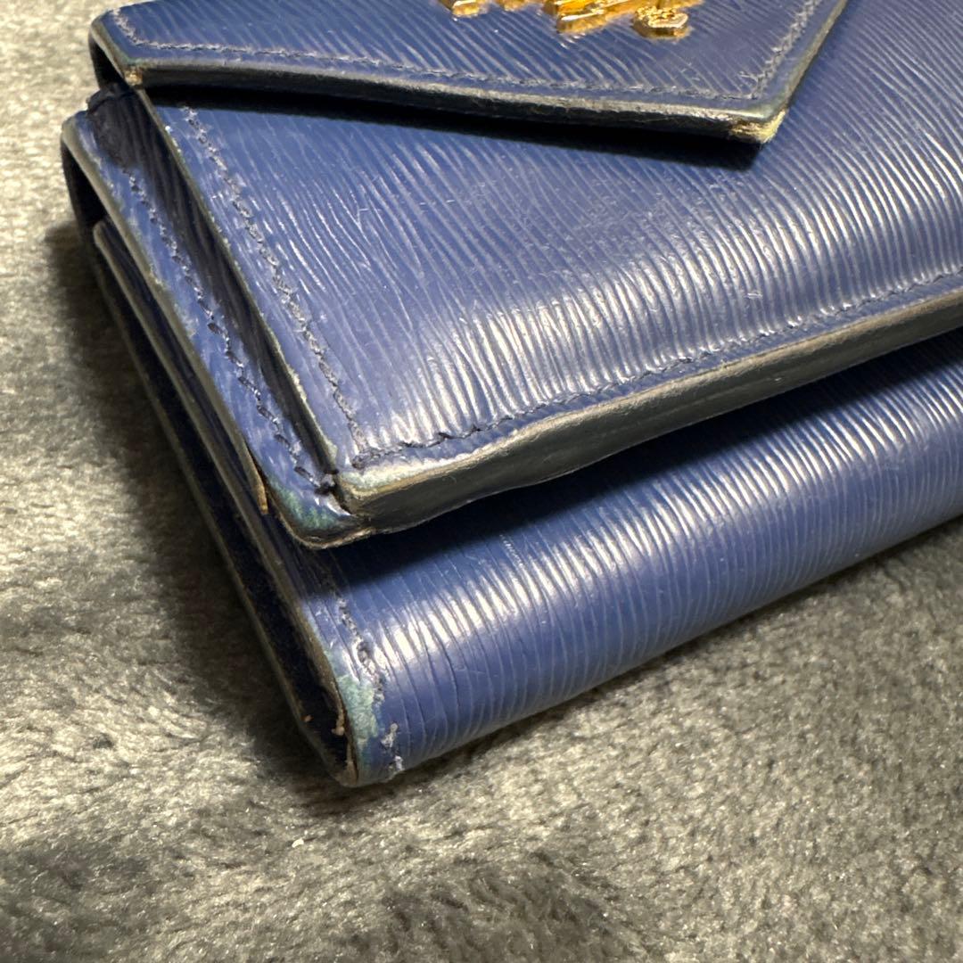 PRADA 青 三つ折り財布