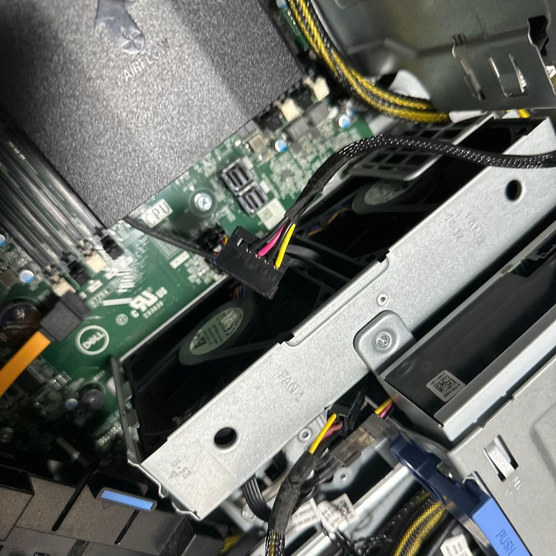 V*m様 DELL Precision 5820 XEON W-2123