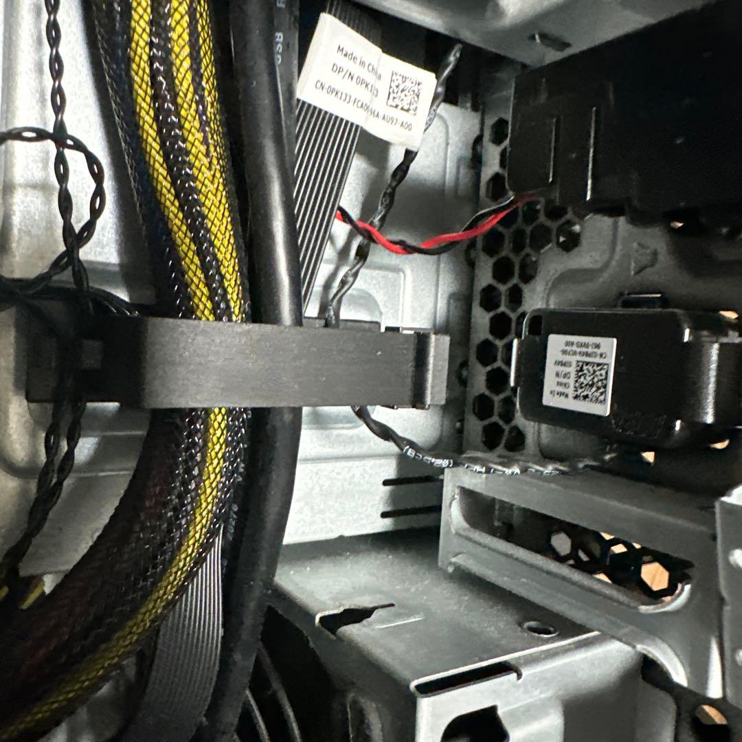 V*m様 DELL Precision 5820 XEON W-2123
