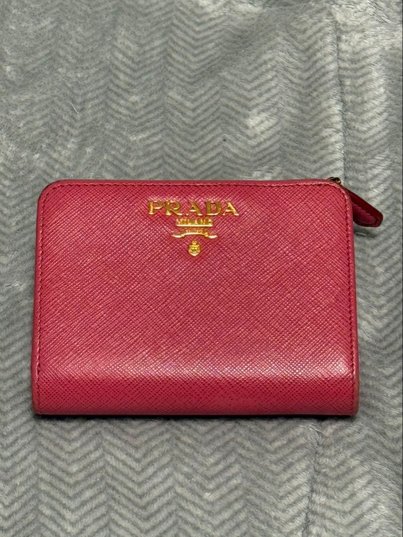愛*子様 PRADA MILANO 二つ折り財布 ピンク