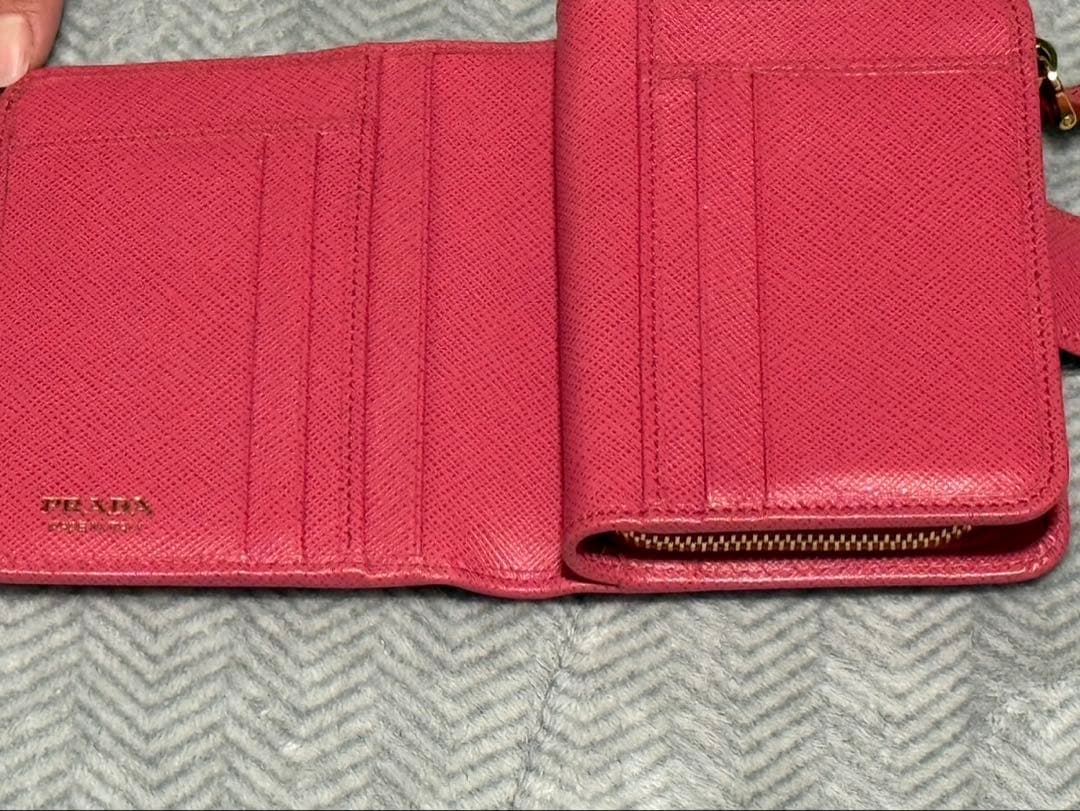 愛*子様 PRADA MILANO 二つ折り財布 ピンク