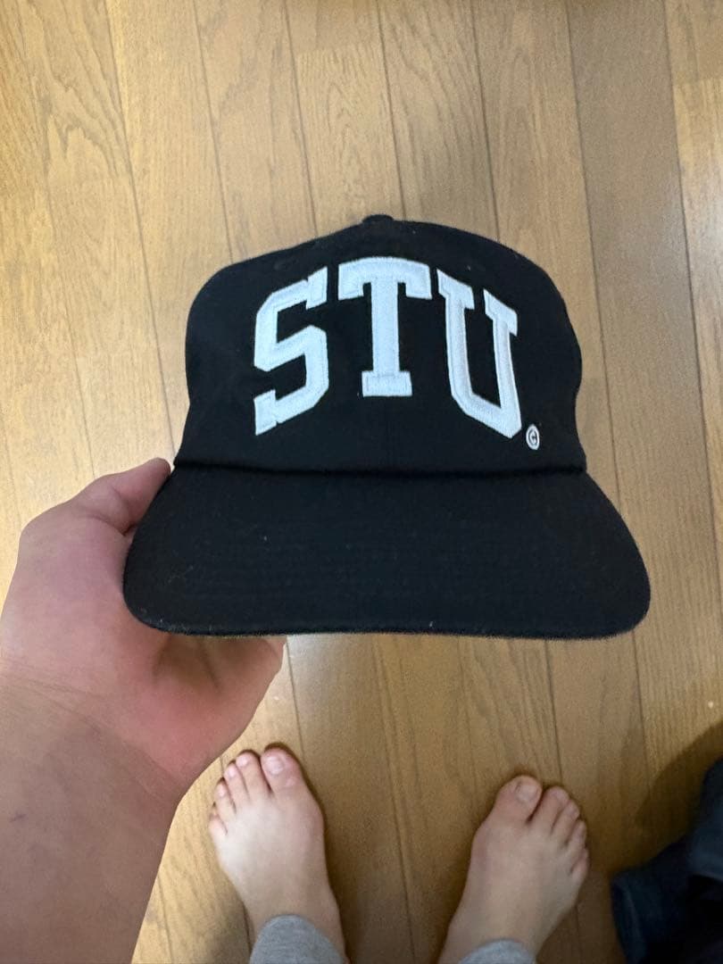 Stussy STUロゴ ネイビーキャップ