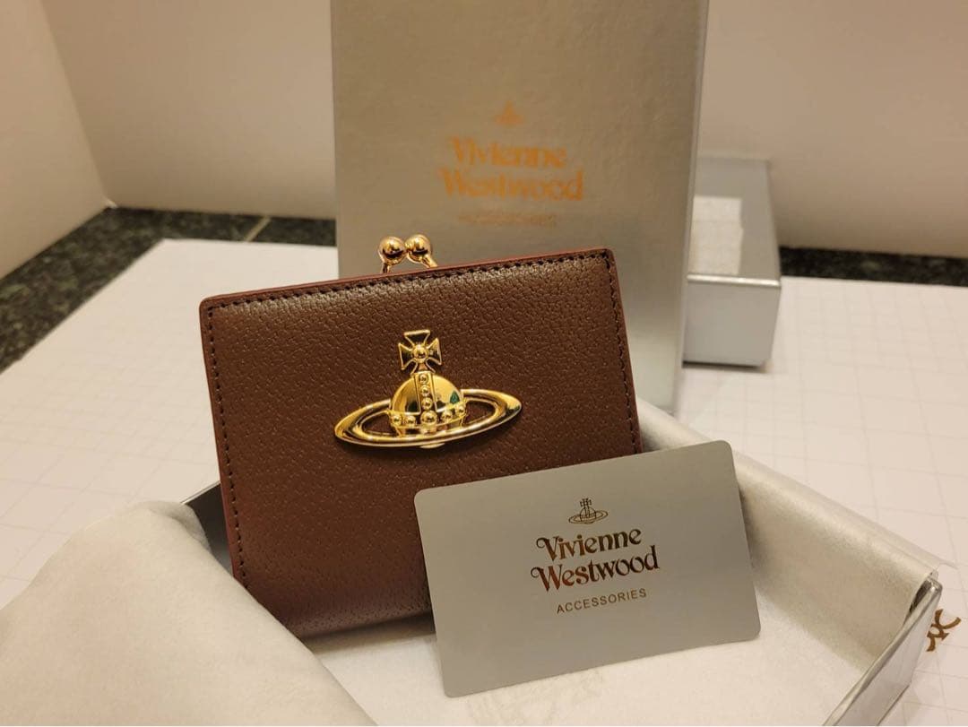 新品 Vivienne Westwood 二つ折り財布 コーヒー