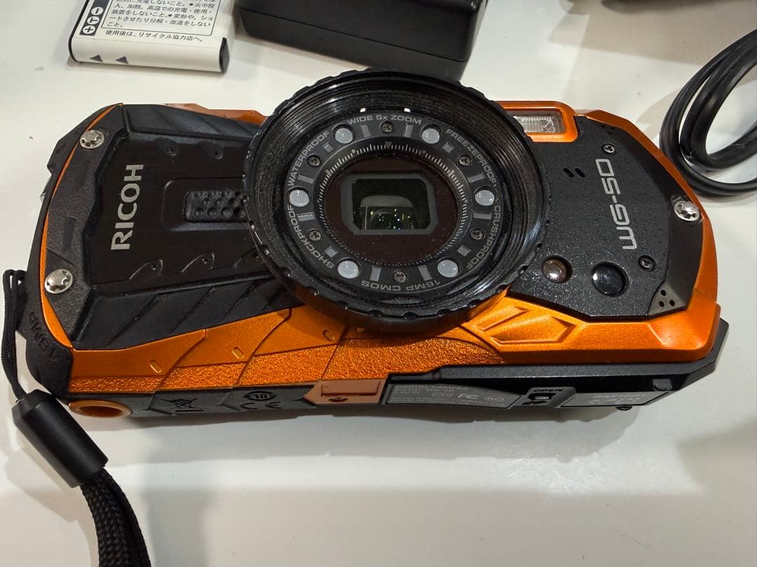 リコー RICOH　WG-50 防水デジタルカメラ ＋バッテリー＋充電器