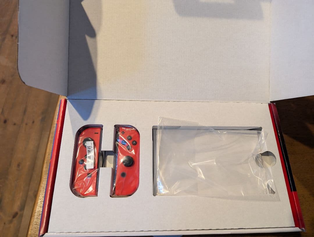 Nintendo Switch 本体 限定マリオレッド×ブルー　おまけ付き