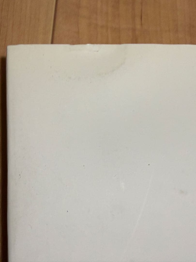 アート・デザイン・音楽 Cabinet of Roni Horn