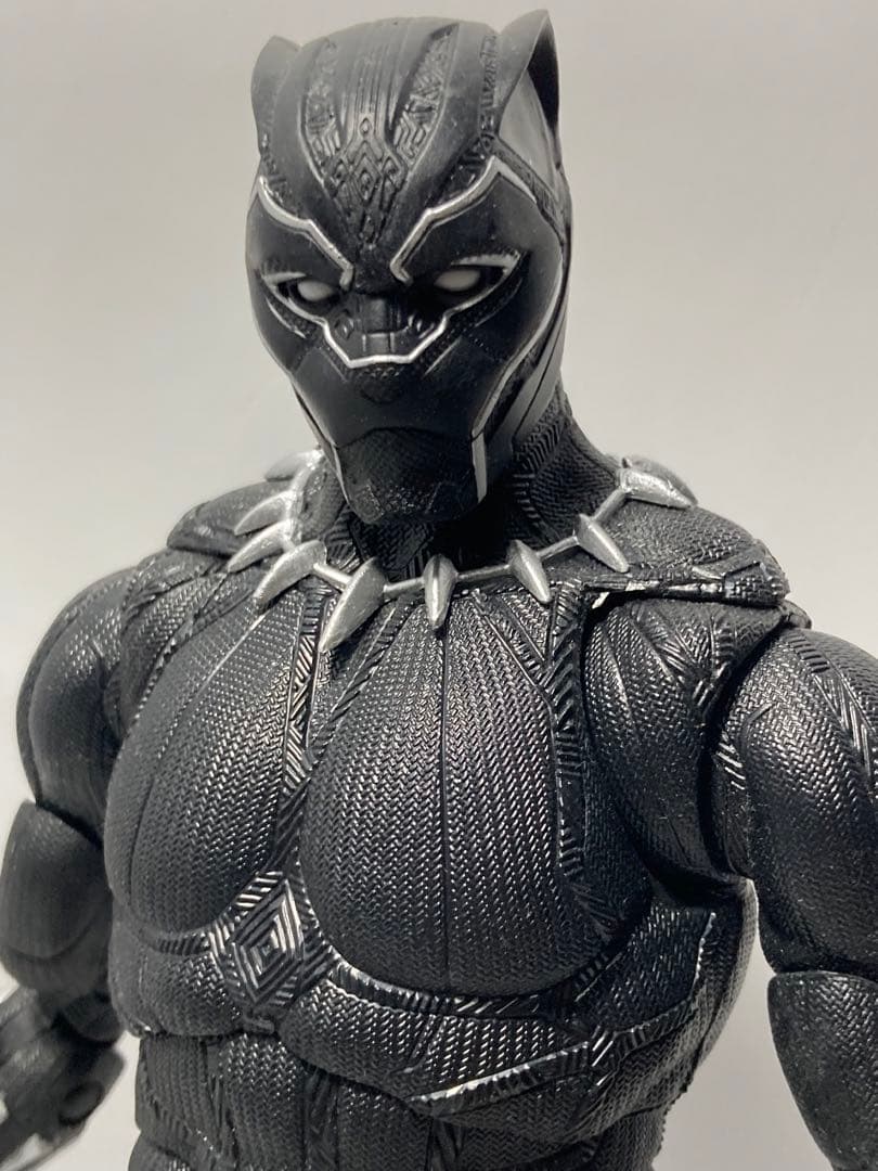 マーベルレジェンド　12インチ　ブラックパンサー