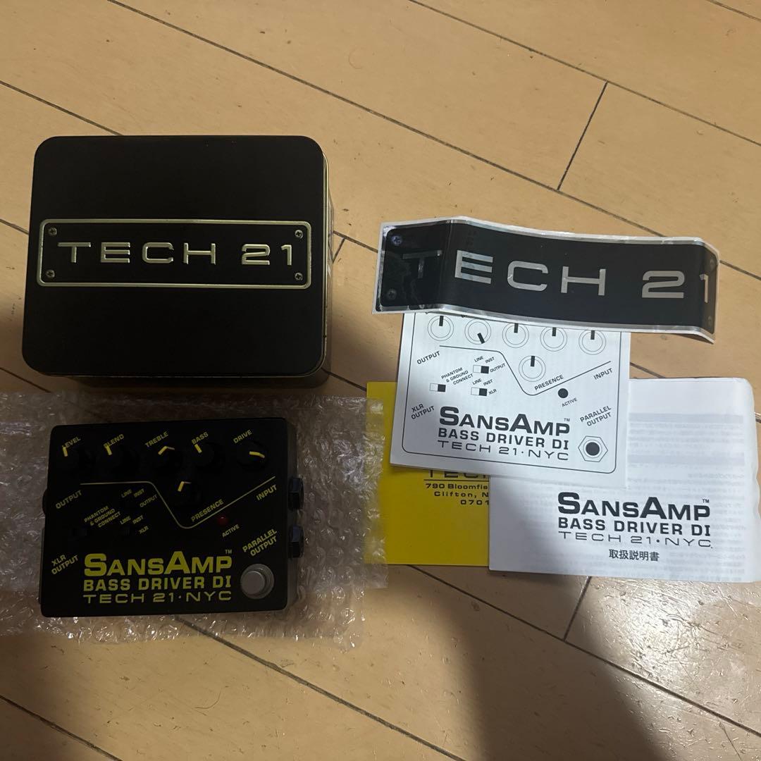 箱付きTech 21 NYC SansAmp Bass D DI