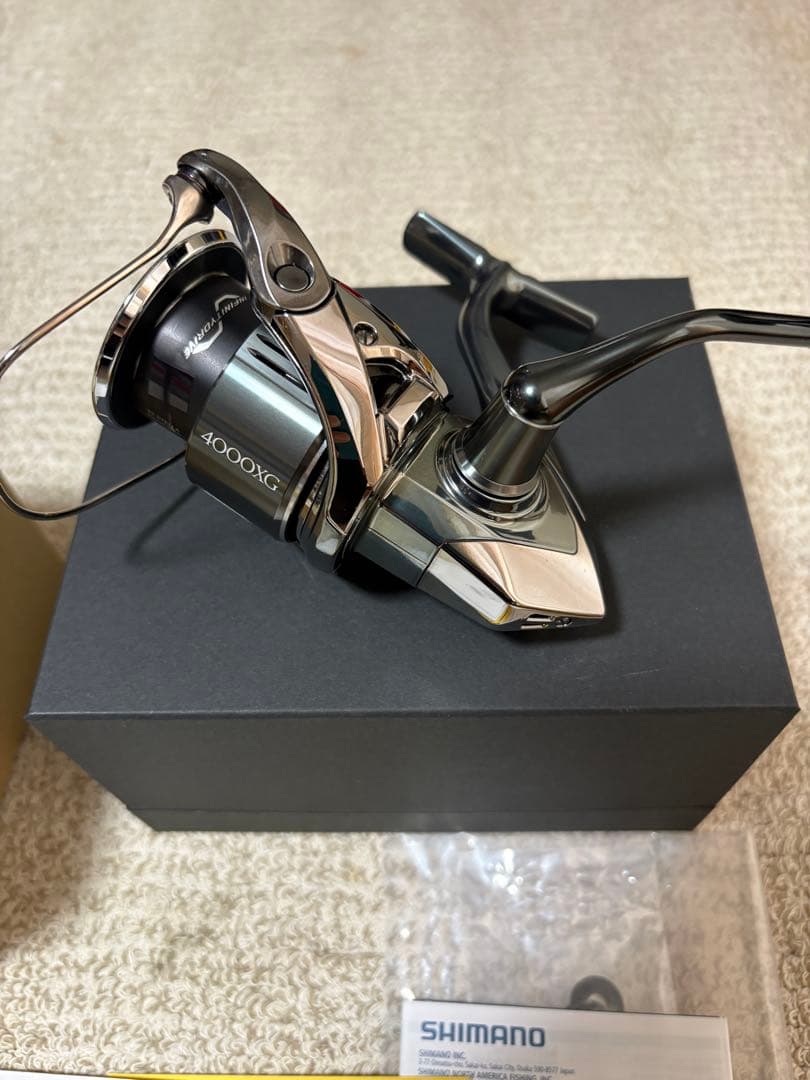 （極上美品）SHIMANO 22STELLA 4000xgスピニングリール