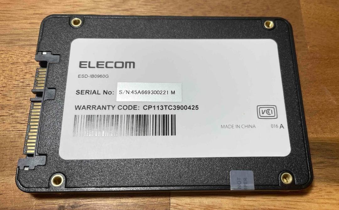 使用時間1383時間 ELECOM 2.5インチ SATA SSD 960GB