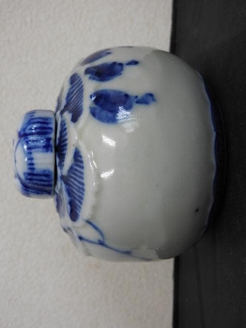 瀬戸蓋物牡丹茶入　MA699
