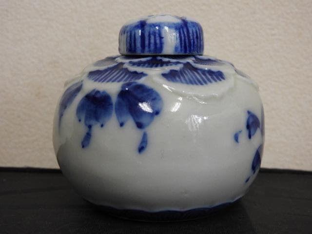瀬戸蓋物牡丹茶入　MA699