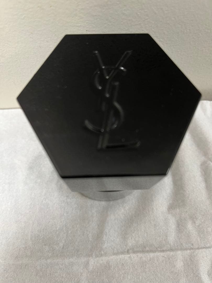 ラ ニュイ ド ロム イヴ・サンローラン　60ml